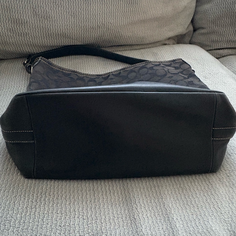 Coach Hampton Large Carryall - Picture 4 of 6